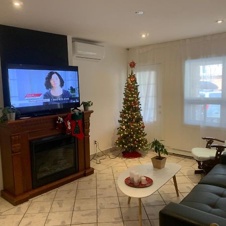Hotel And Suites Les Laurentides Saint-Sauveur-des-Monts Zewnętrze zdjęcie