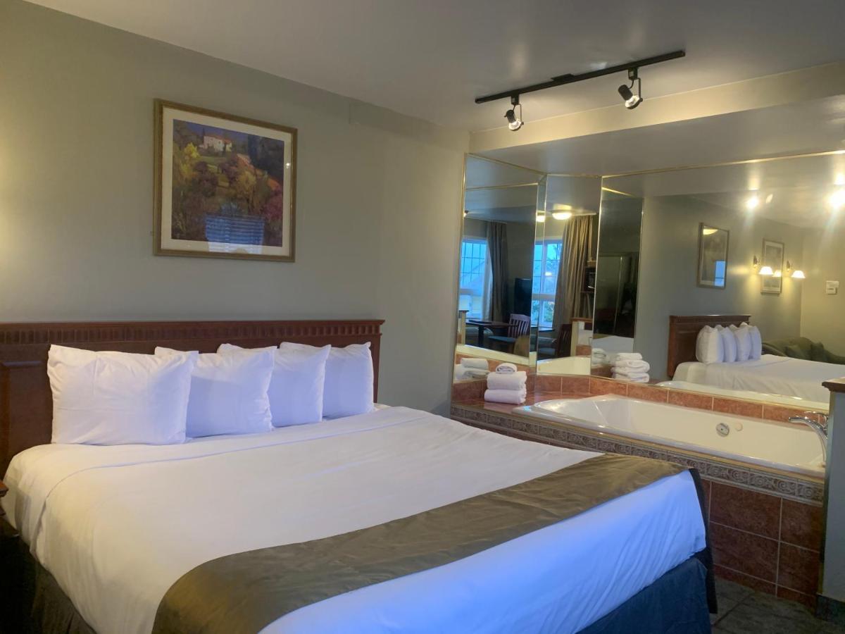 Hotel And Suites Les Laurentides Saint-Sauveur-des-Monts Zewnętrze zdjęcie