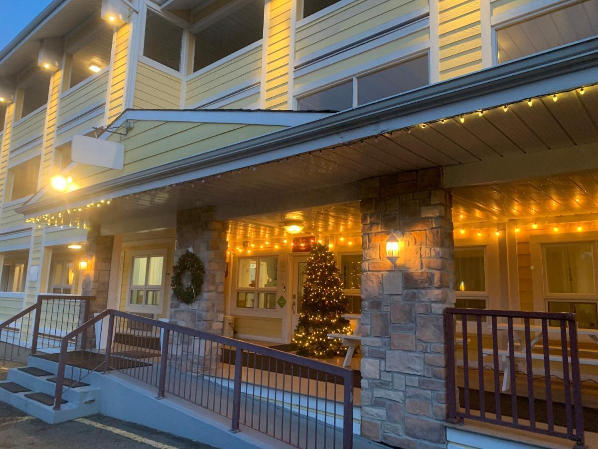 Hotel And Suites Les Laurentides Saint-Sauveur-des-Monts Zewnętrze zdjęcie