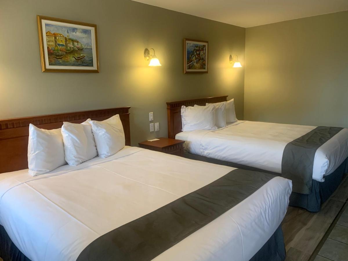 Hotel And Suites Les Laurentides Saint-Sauveur-des-Monts Zewnętrze zdjęcie