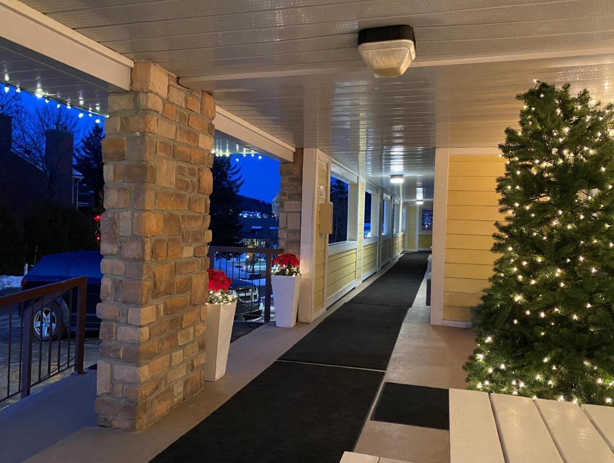 Hotel And Suites Les Laurentides Saint-Sauveur-des-Monts Zewnętrze zdjęcie